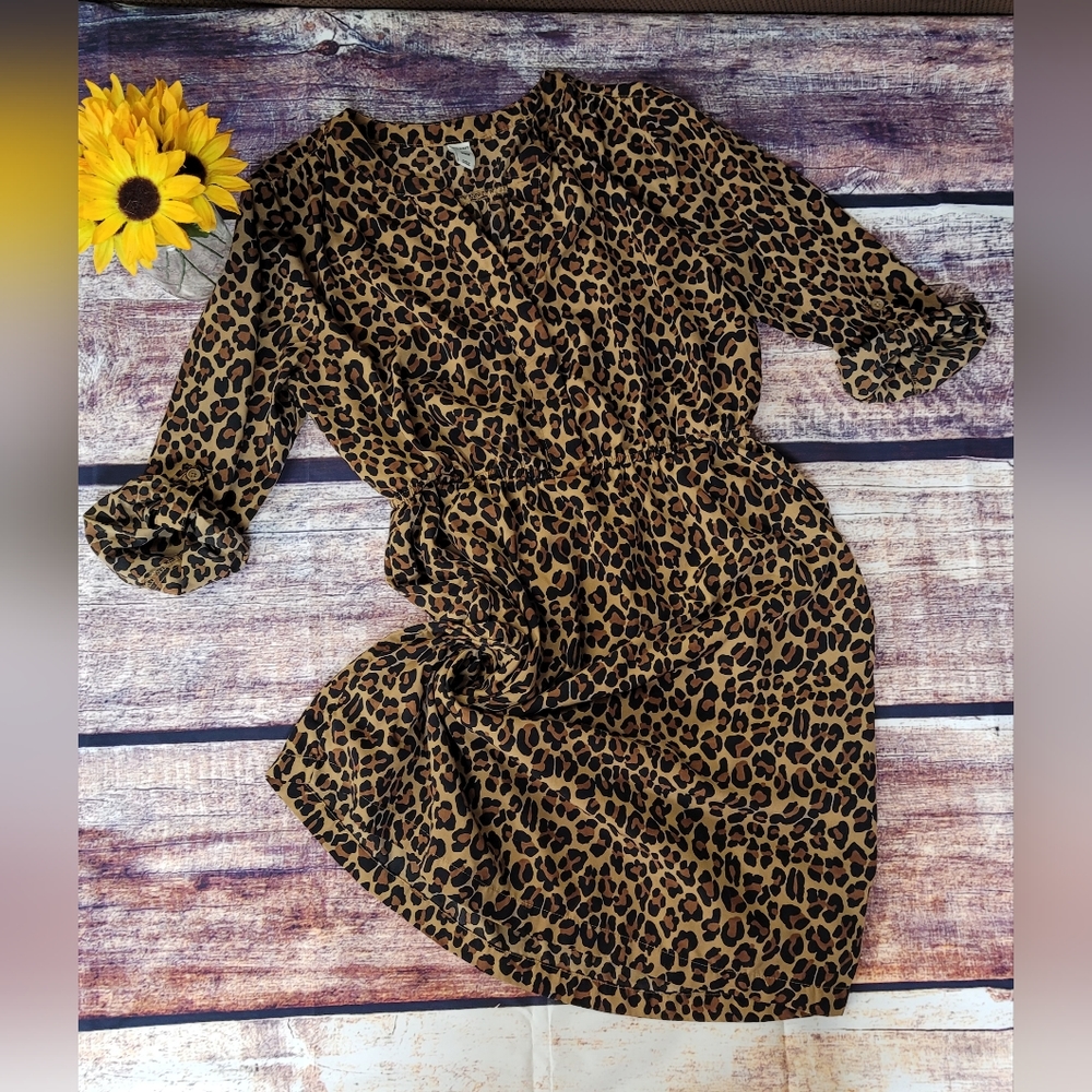 OLD NAVY ANIMAL PRINT DRESS SIZE MEDIUM